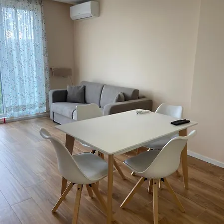 Park View Apartmán *